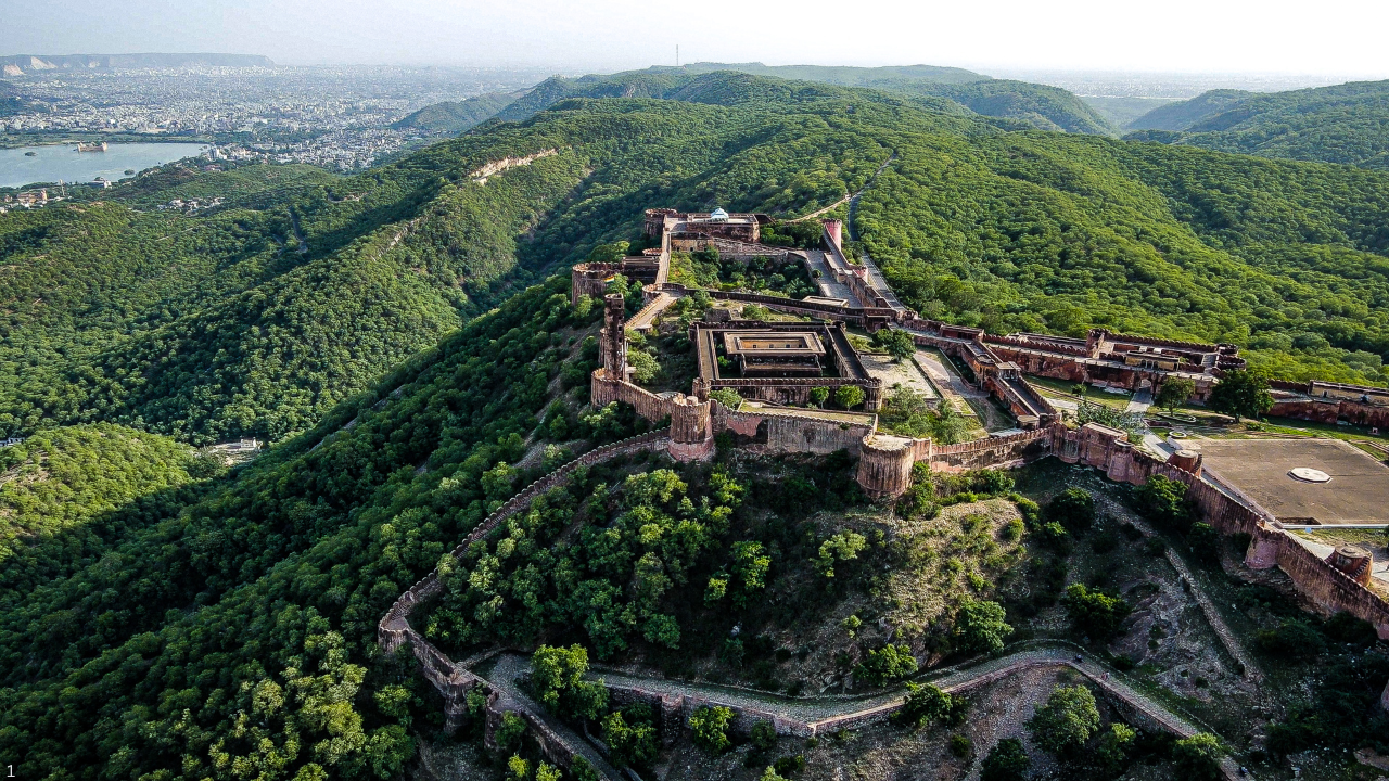 Explore Jaipur In Monsoon