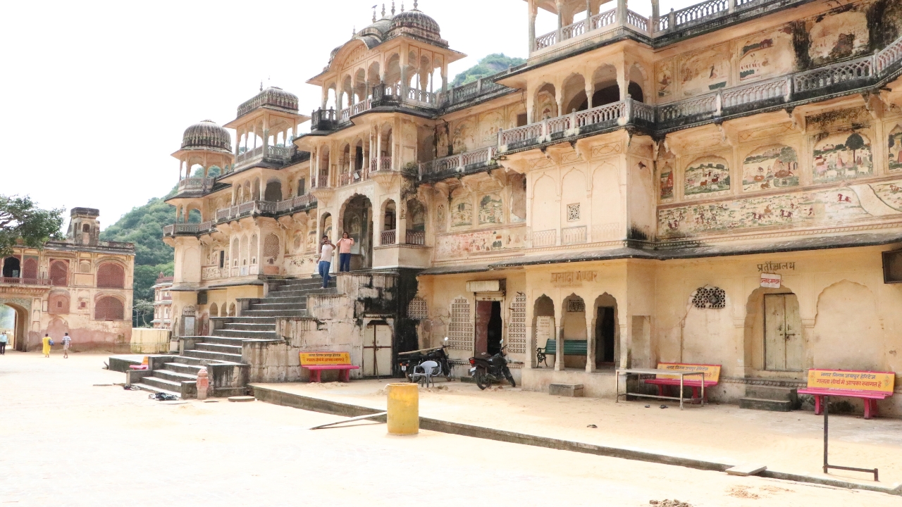 Delhi to Jaipur Tour Package