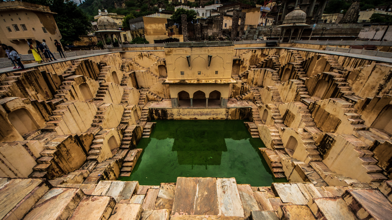 Panna Meena Ka Kund